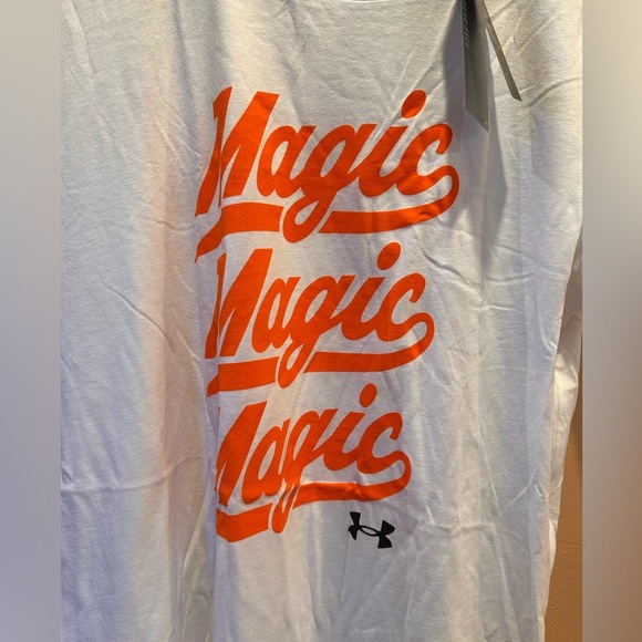 NWTS Under Armour Magic Short Sleeve Shirt. Women’s Size Large. - Picture 3 of 5